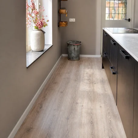 Floer-Hybride-Laminaat-Steden-Leiden-Lichtbruin-Eiken-interieur-2
