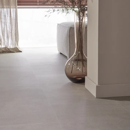 Floer-Tegel-Click-PVC-vloer-Betonlook-Greige-interieur-4