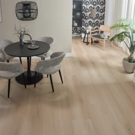 Floer-Landhuis-Plak-Vinyl-vloer-Lichtbruine-Eik-woonkamer-2