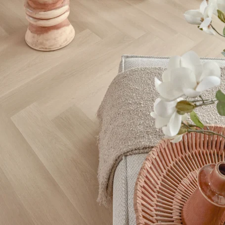 Floer-Walvisgraat-Vinyl-vloer-Zwaardvis-Zand-woonkamer-10