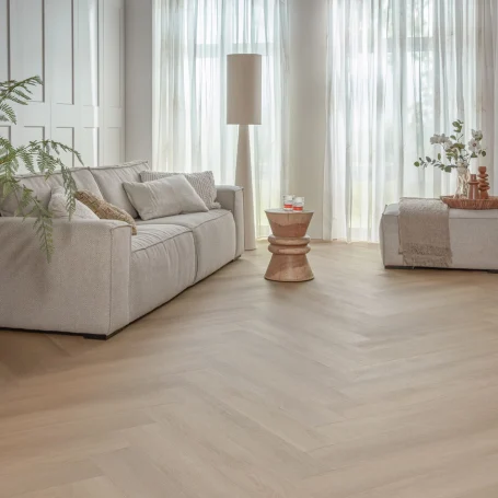 Floer-Walvisgraat-Vinyl-vloer-Zwaardvis-Zand-woonkamer-2