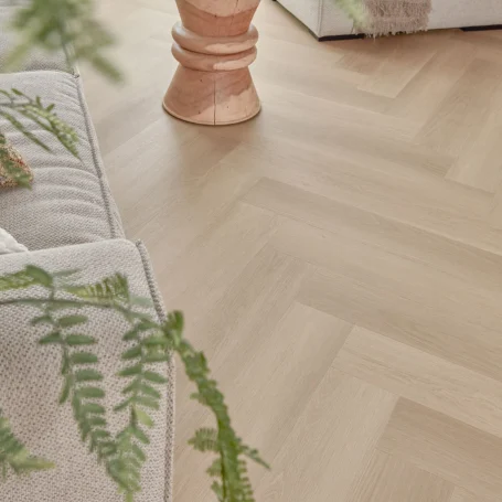 Floer-Walvisgraat-Vinyl-vloer-Zwaardvis-Zand-woonkamer-8