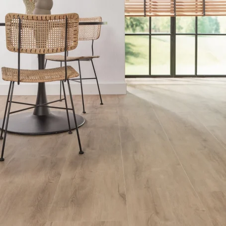 Floer Landhuis Click Vinyl vloer Grijze Eik woonkamer