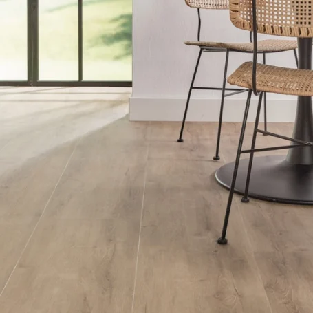 Floer Landhuis Vinyl vloer Grijze Eik woonkamer